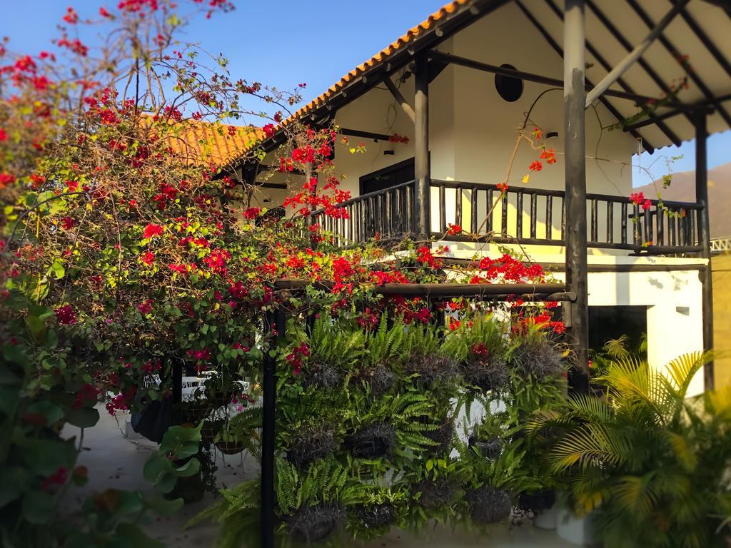 Casa Ines Bed and Breakfast Santa Marta  Exteriör bild